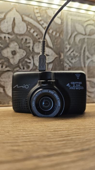 Wideorejestrator Mio MiVue 798 Pro 60 fps Wi-Fi GPS