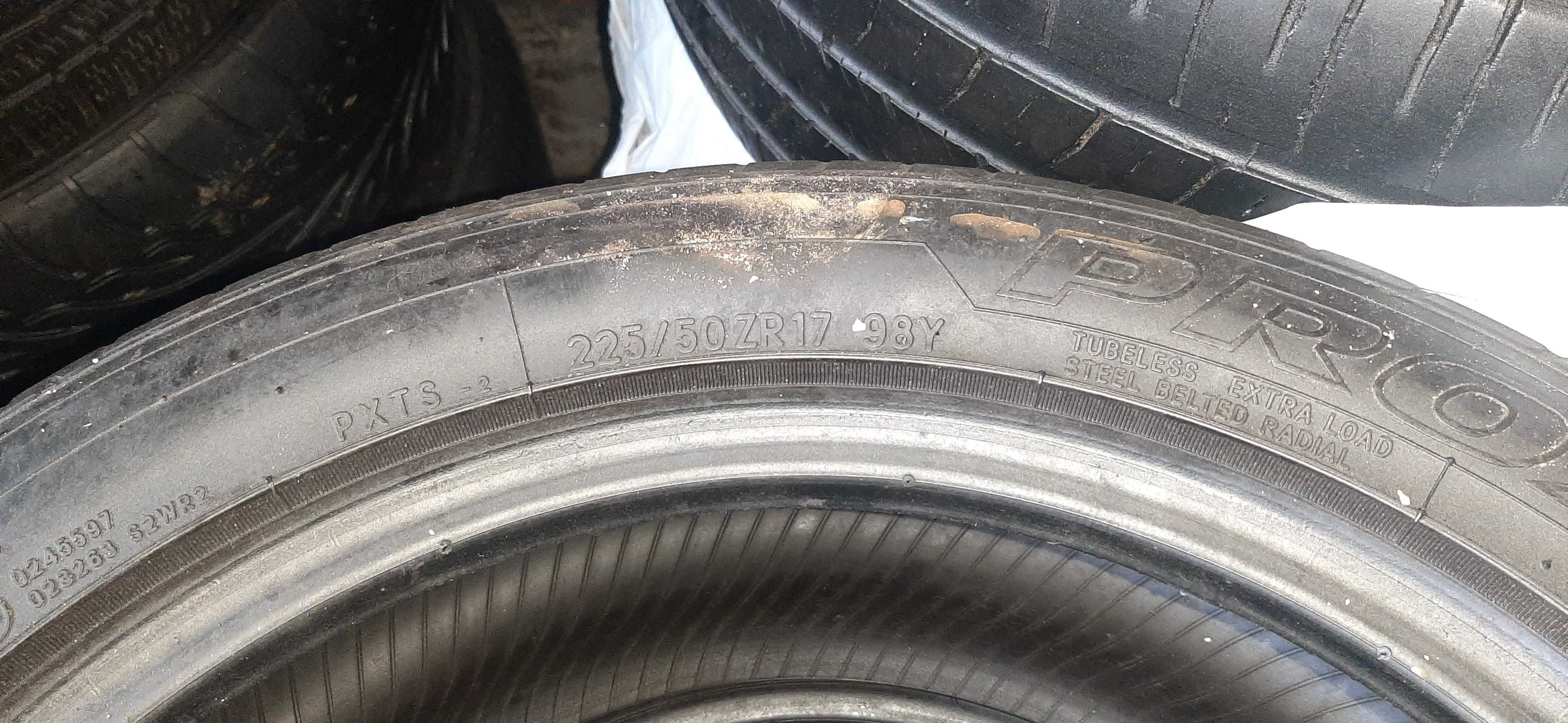 Шини R 17-225/50 Toyo