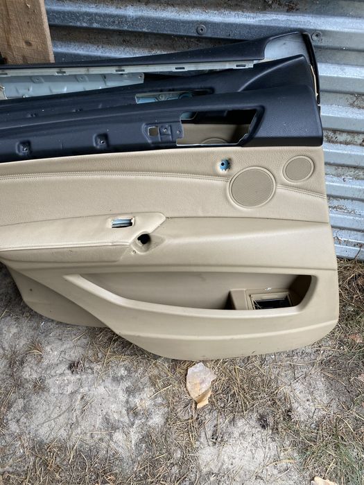 Продам дверні карти бмв х 5 є 70