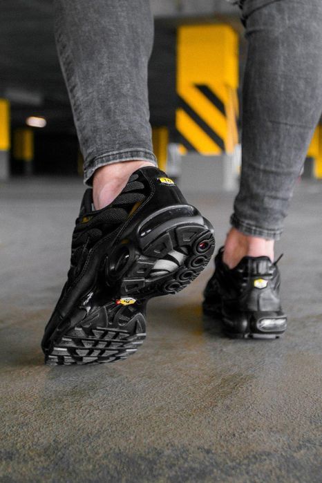 Кросівки чоловічі Nike Air Max Plus TN Full Black Найк Аір Макс ТН