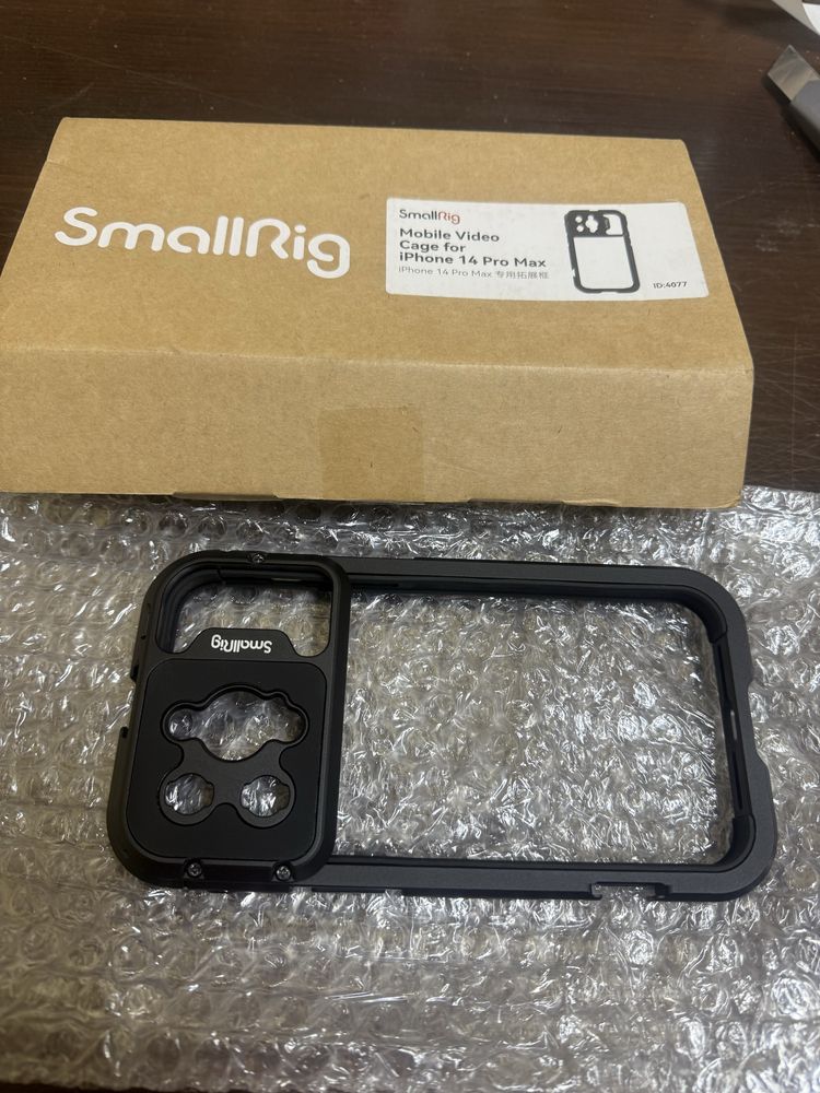 SmallRig 4077 - klatka do iPhone 14 Pro Max