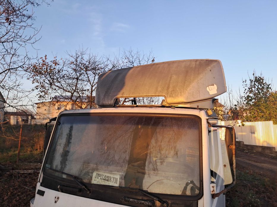 Спойлер на вантажний автомобіль мерседес 814