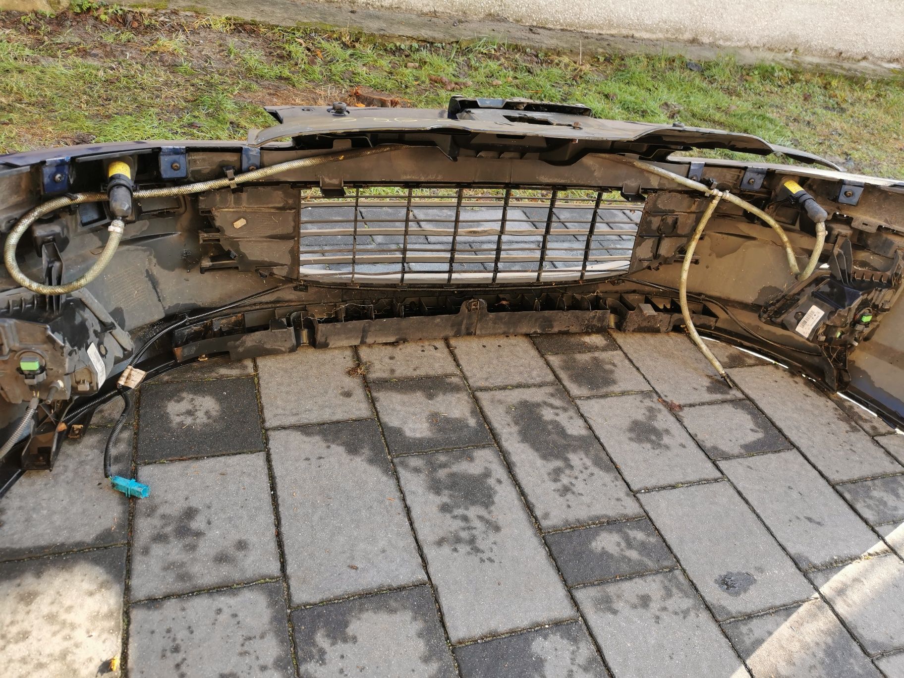 Zderzak przód przedni Peugeot 407 kod kplc spryski rok 08