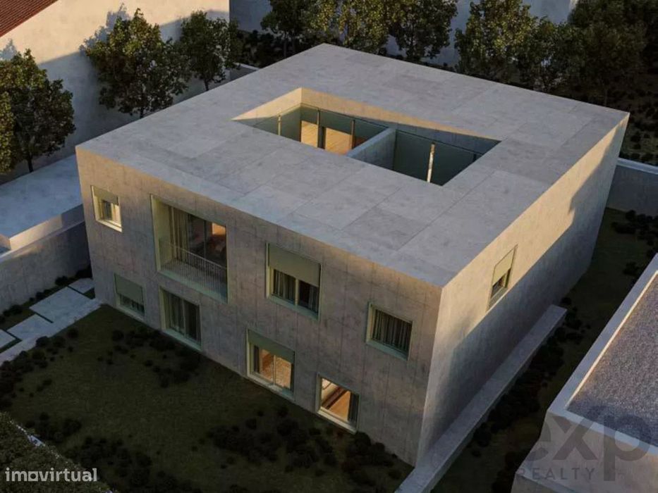 Moradia T2+1 Duplex - Campo Alegre - Porto