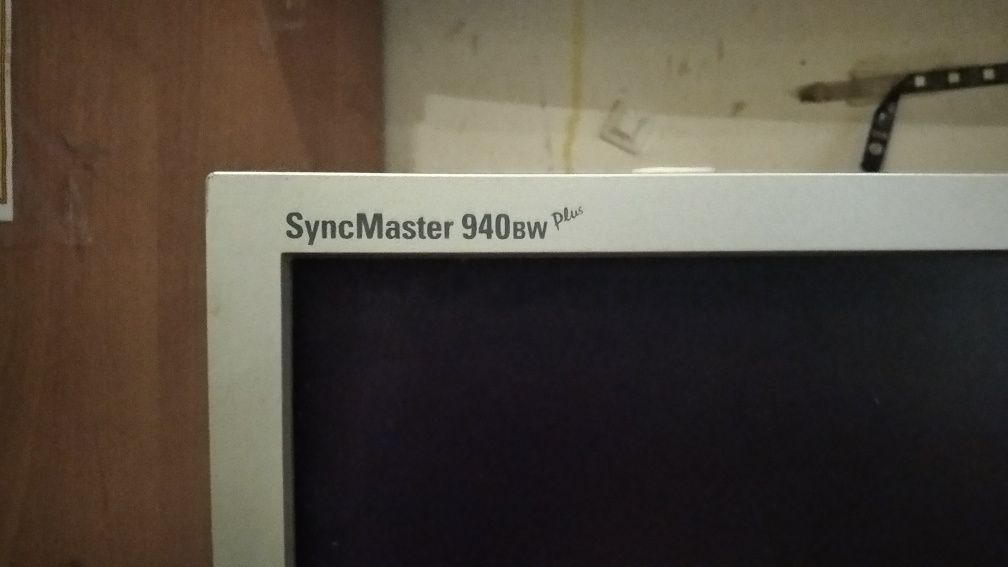 Продам монитор Самсунг SyncMaster 940 sw plus