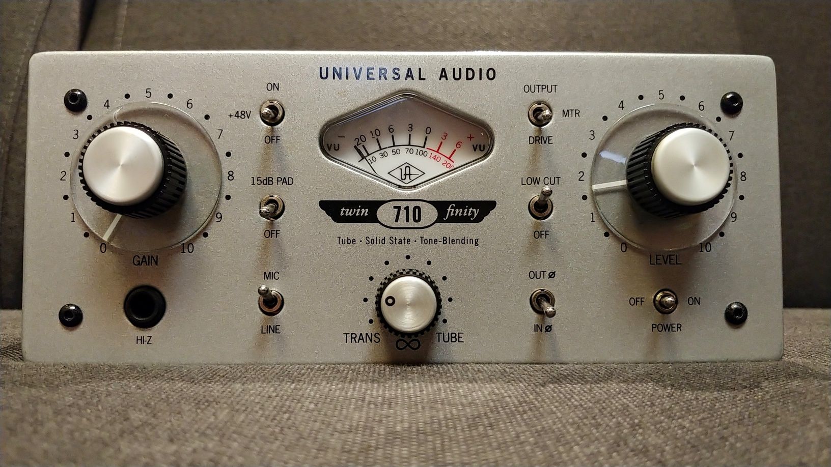 Preamp Universal Audio Twin Finity 710