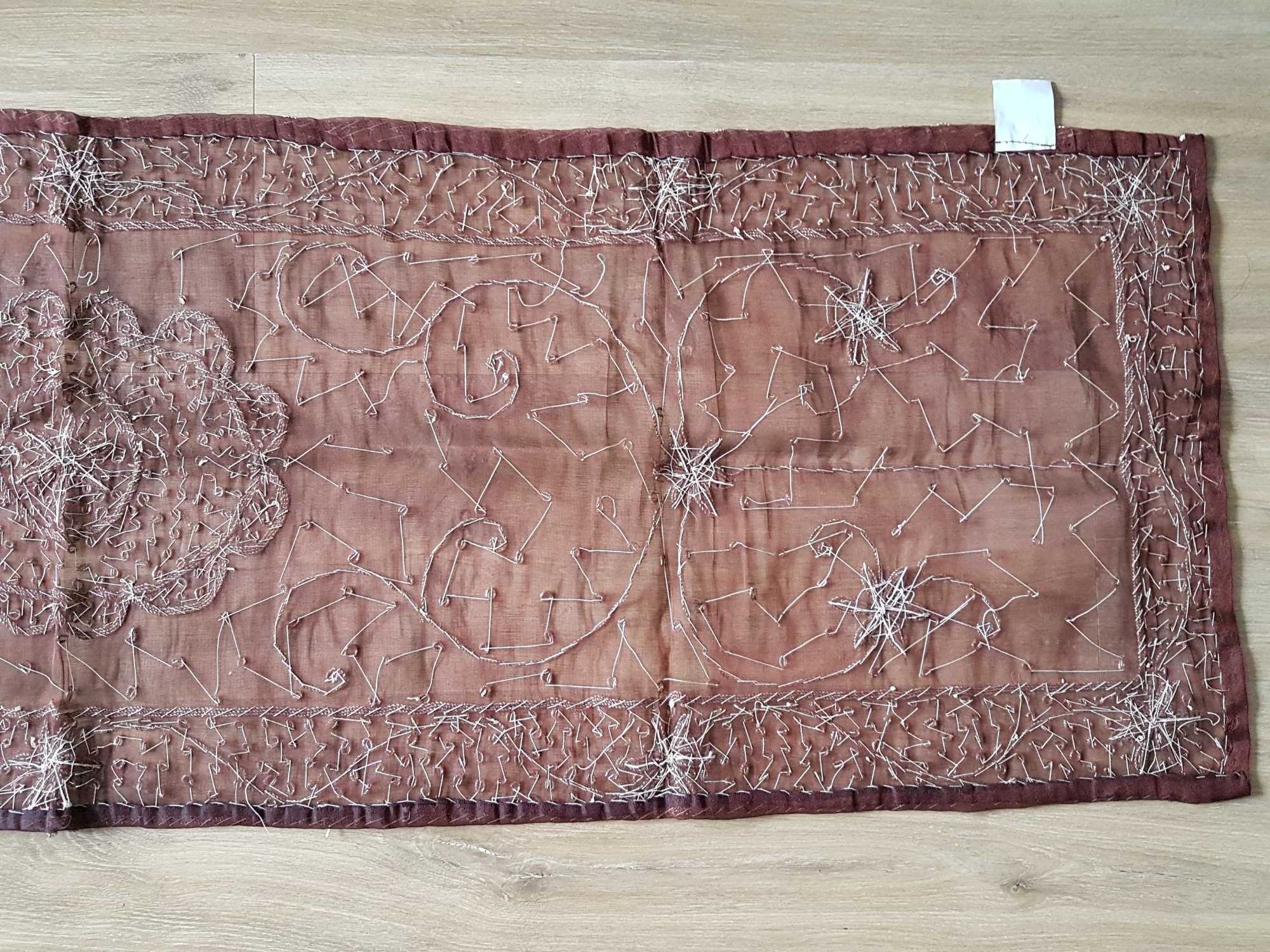 Nowy brązowy bieżnik haft ZARDOZI HAND DABKA Made In India 40x140cm