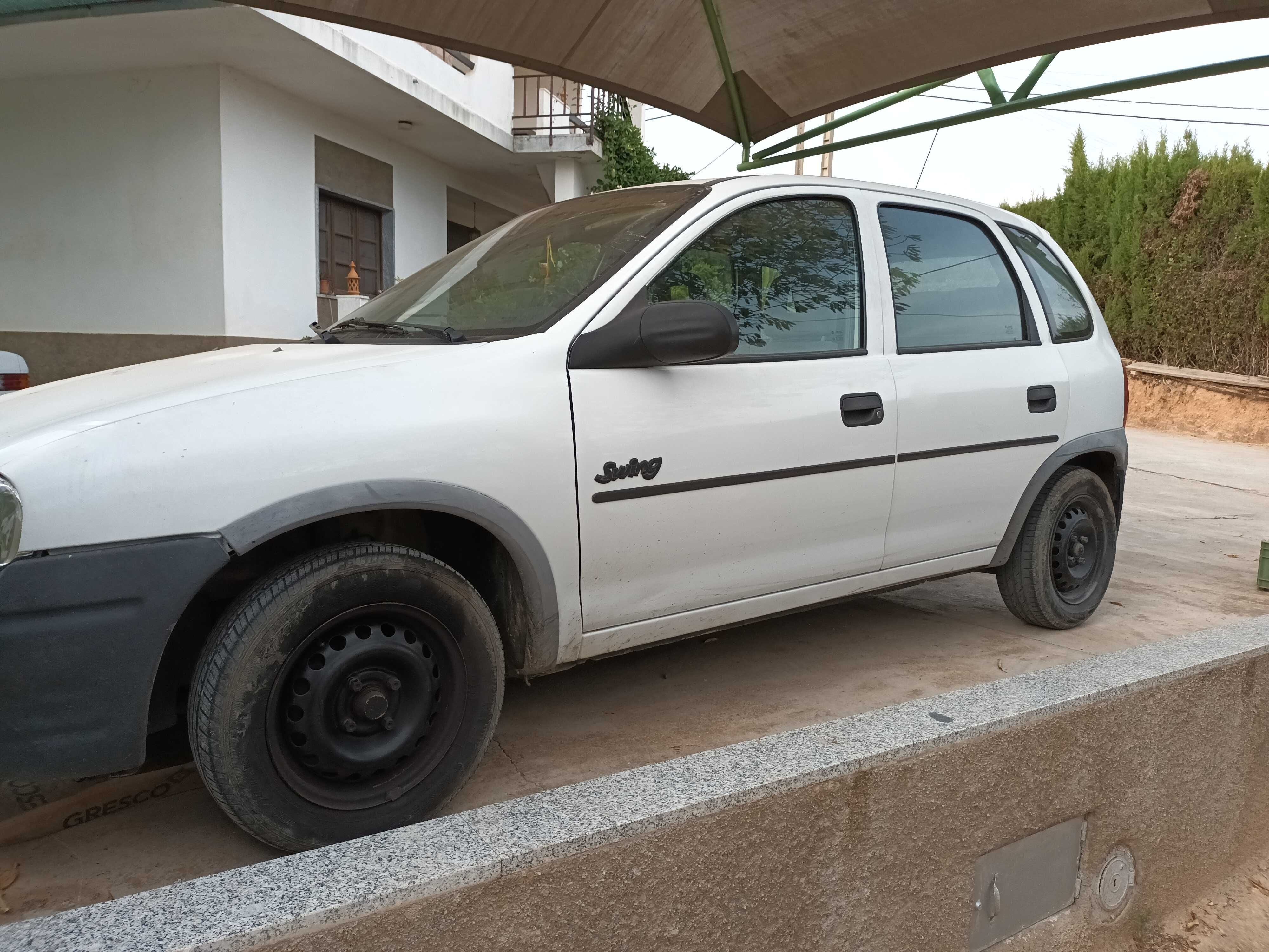 Opel Corsa 1.5D motor Isuzu, venda ou troca