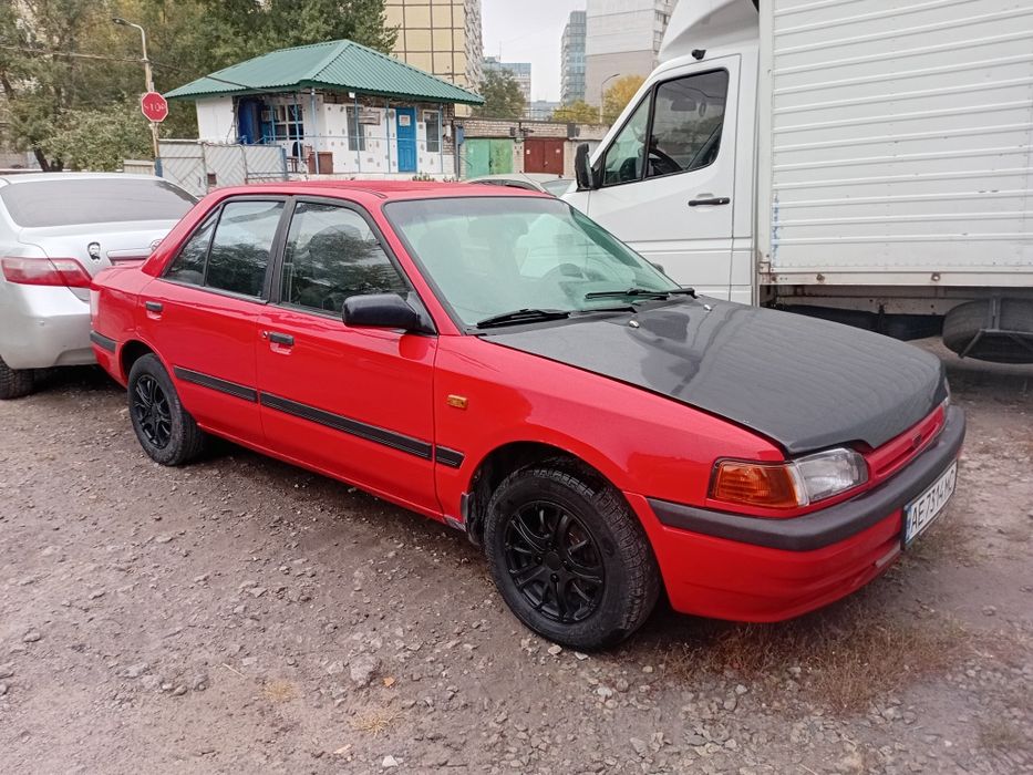 Продам Мазду 323