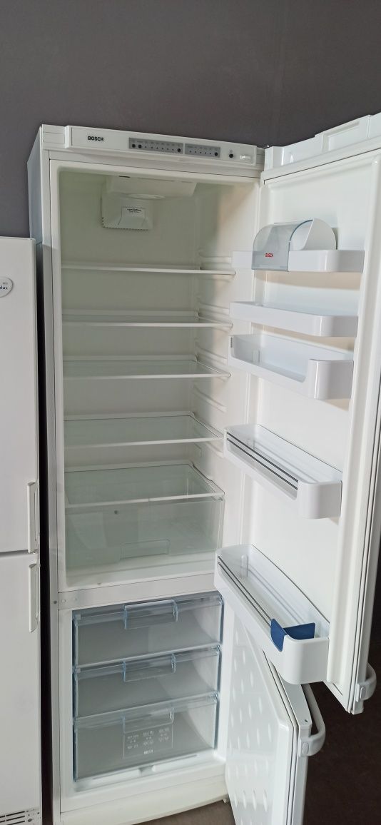 Холодильник ELECTROLUX
