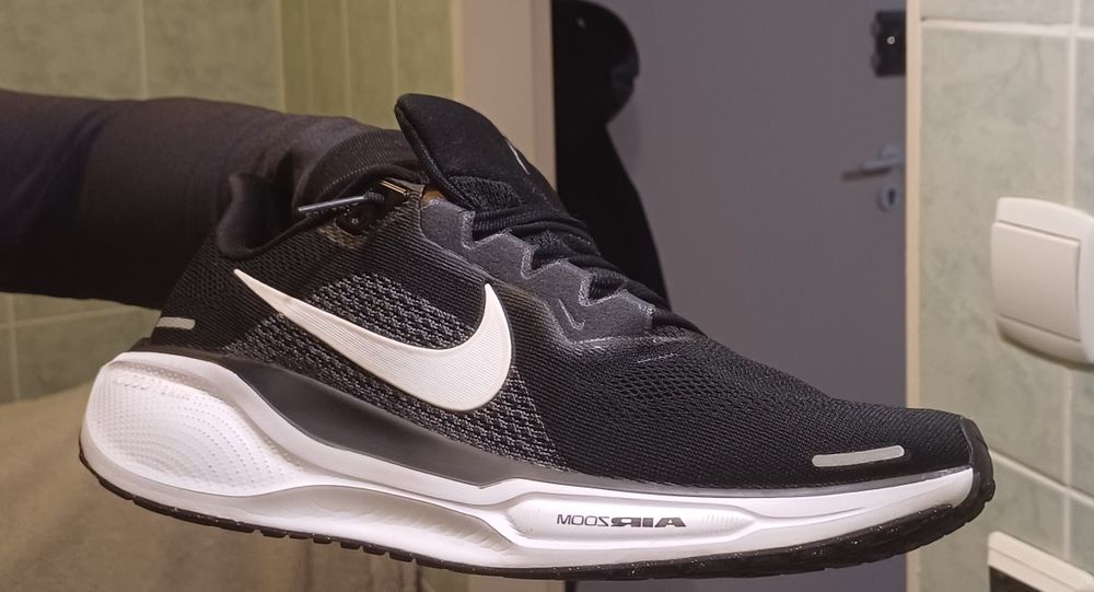 Nike Air Force 1 '07 CZARNE rozmiar 42