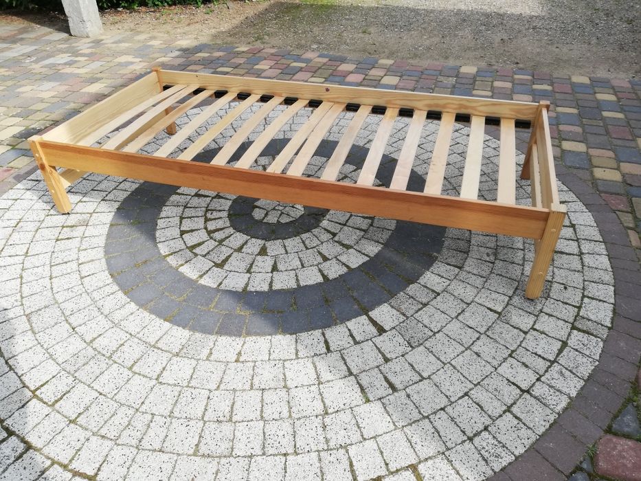 Łóżko 180*80 z materacem, okazja