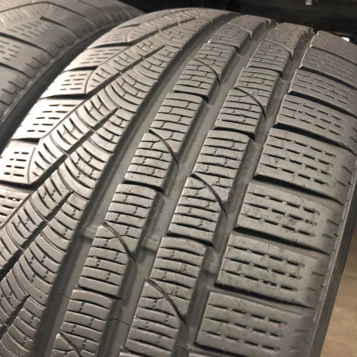 Шини бу 245/40 R18 Pirelli Winter 240 Пара Зима