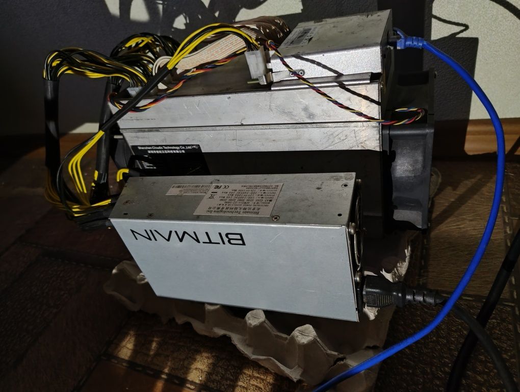 Продам асик л3+ scrypt майнинг ферма биткоин