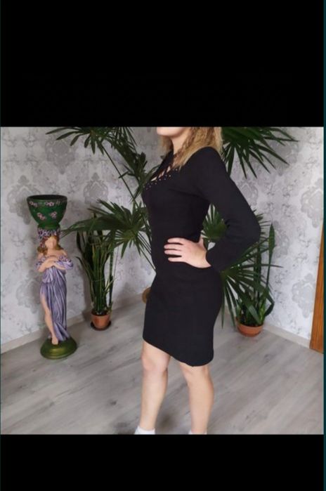 Плаття в рубчик чорне платье