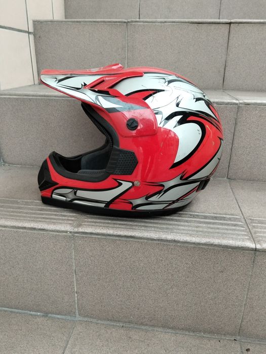 Capacete motocross em bom estado