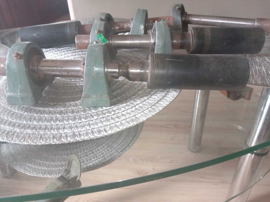 Zestaw 3 sztuki wałki z łożyskami