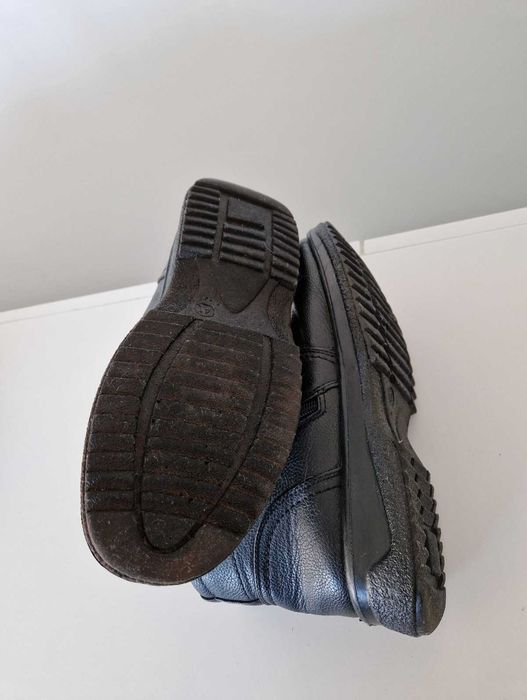 Botas Pretas T41 com 2 fechos