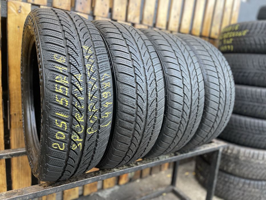 Шини 205 /55 r16 зимові (Португалія)