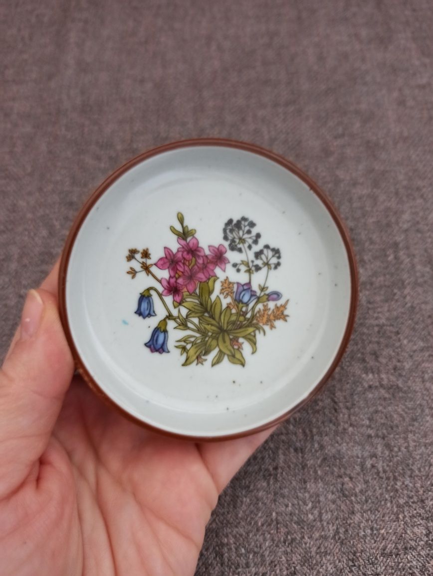 Decor Depose ceramiczna podstawka mini miseczka pojemnik kwiaty polne