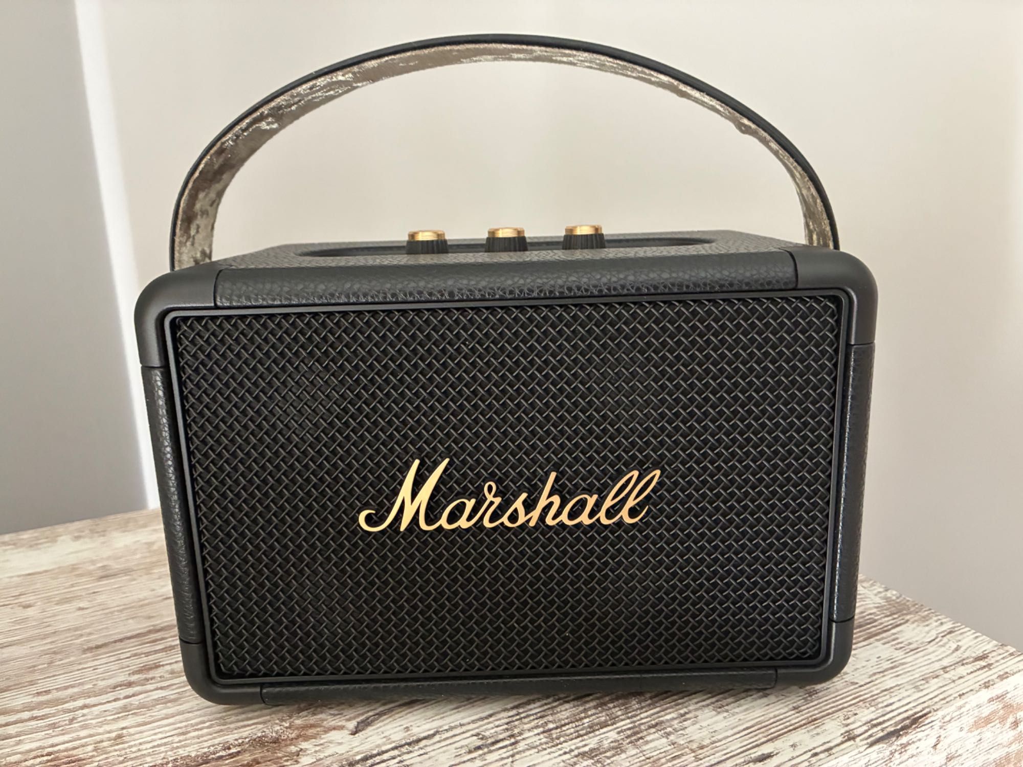 Coluna Bluetooth MARSHALL Kilburn II (Autonomia: Até 20 horas - Preto)