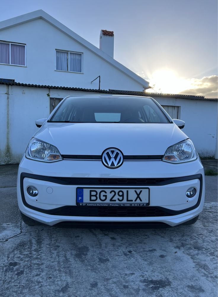 Volkswagen Up! 2018 Excelentes condições