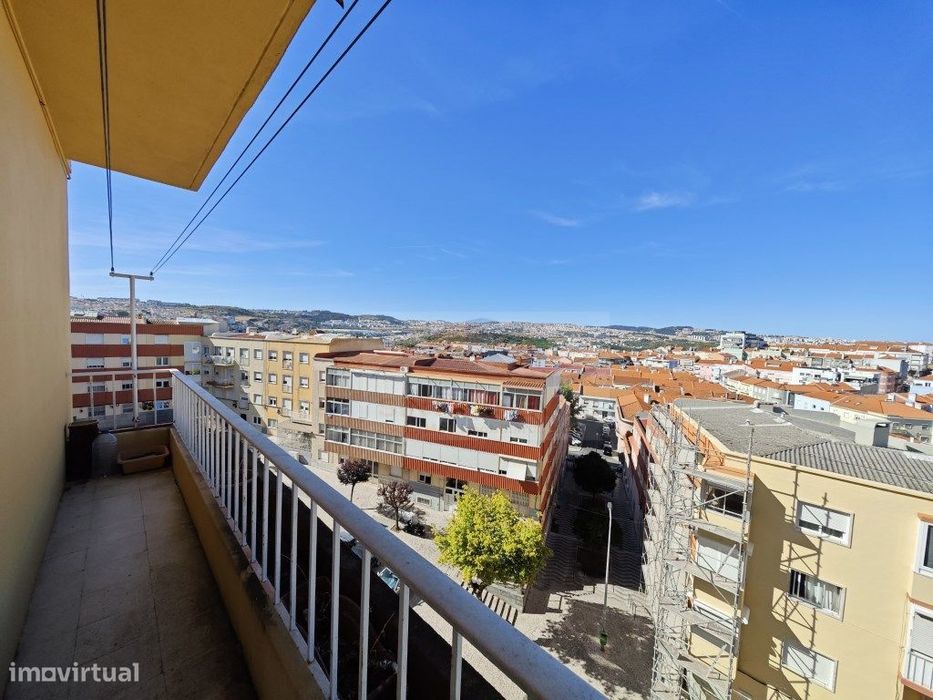 Apartamento T2 com vista deslumbrante em Odivelas