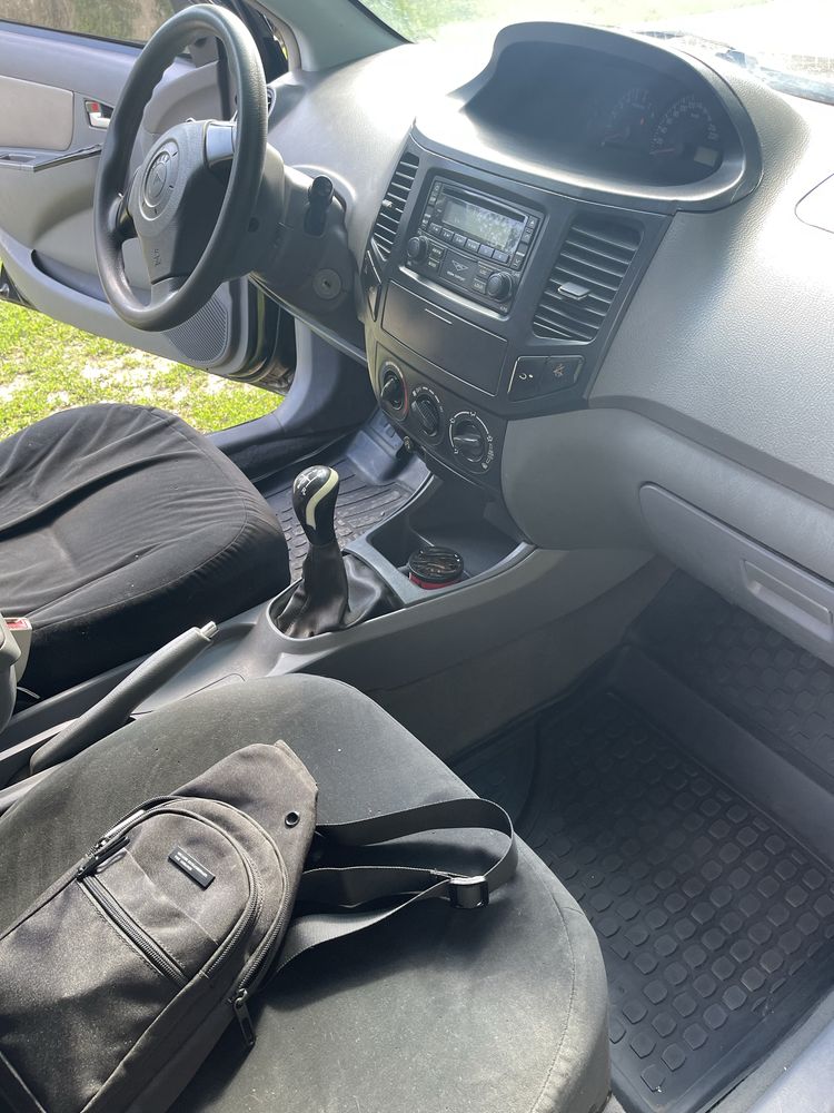 Продам GEELY MK 2011 год