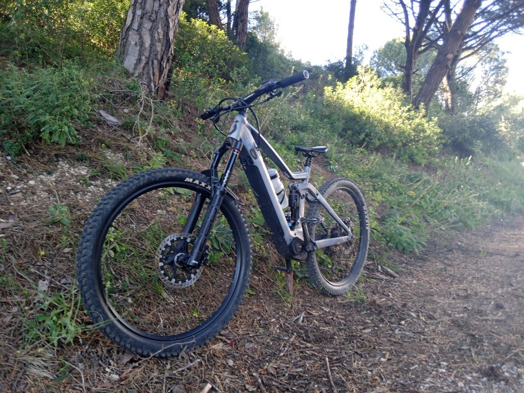 Suspensão rockshox Zeb