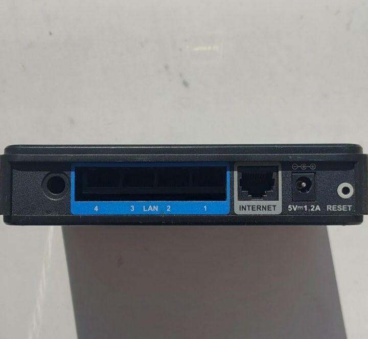 Роутер на запчасти. Модель TD-W8101G  VER 2.2  / D-Link DIR 300