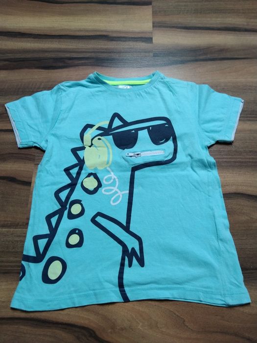 Bluzka dla chłopca. Rozmiar 122.