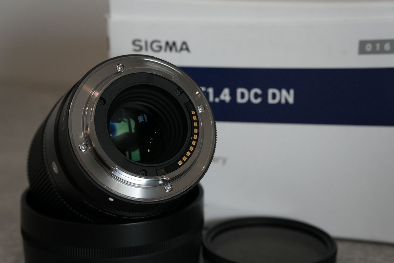Sigma 30mm f/1.4 DC DN Sony E + osłona i zmienny filtr ND