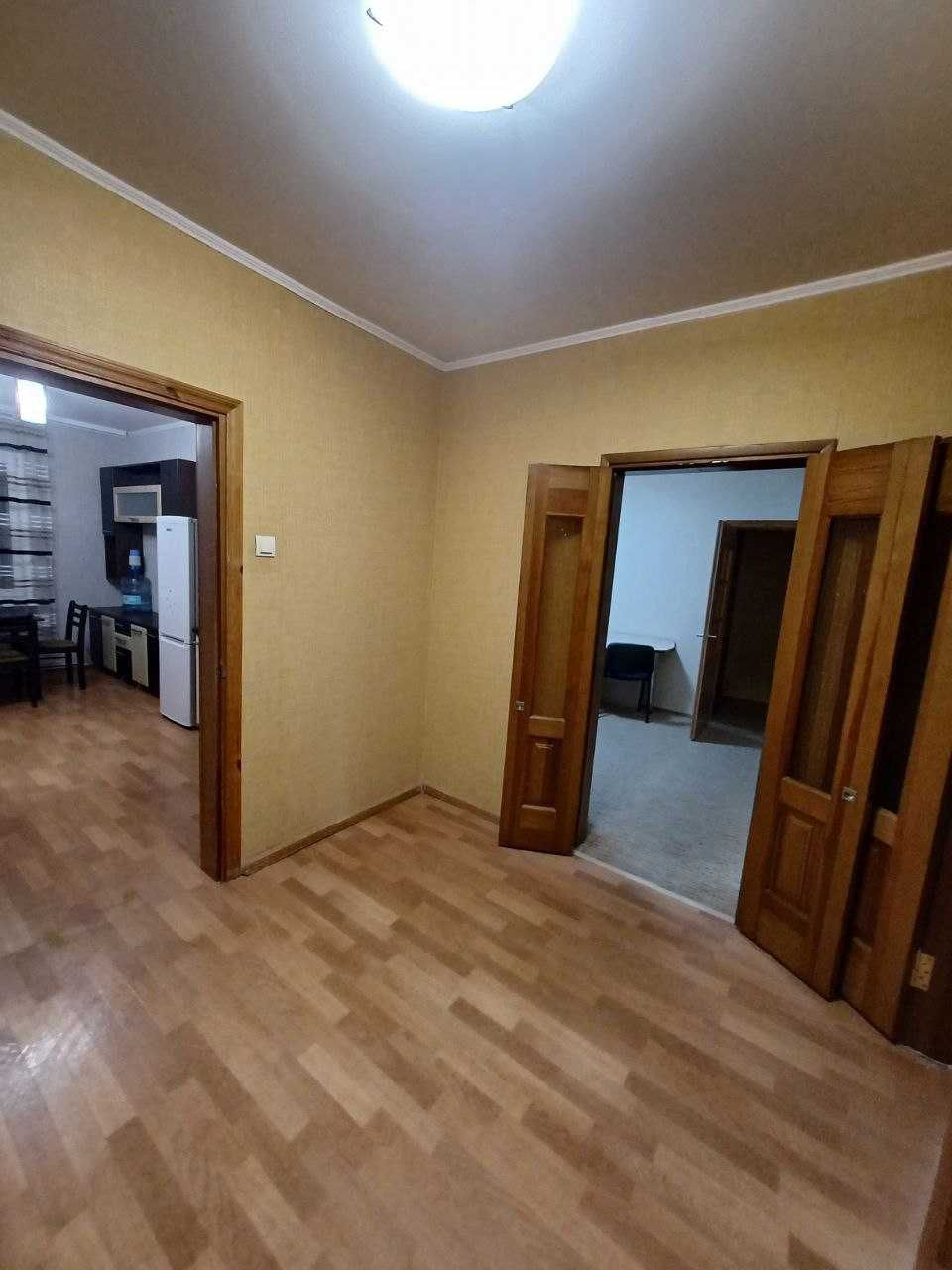 Оренда   3 кім.  квартири на Виноградарі пр. Європейського Союзу 31а