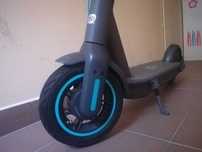 MOTUS Scooty 10 Max - 60 km zasięgu Aku 100% Extra pakiet wyposażenia!