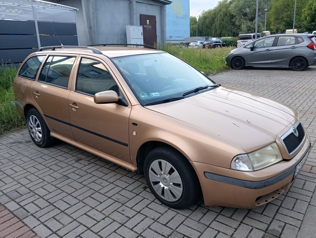 Skoda octavia 1.6 kombi hak
