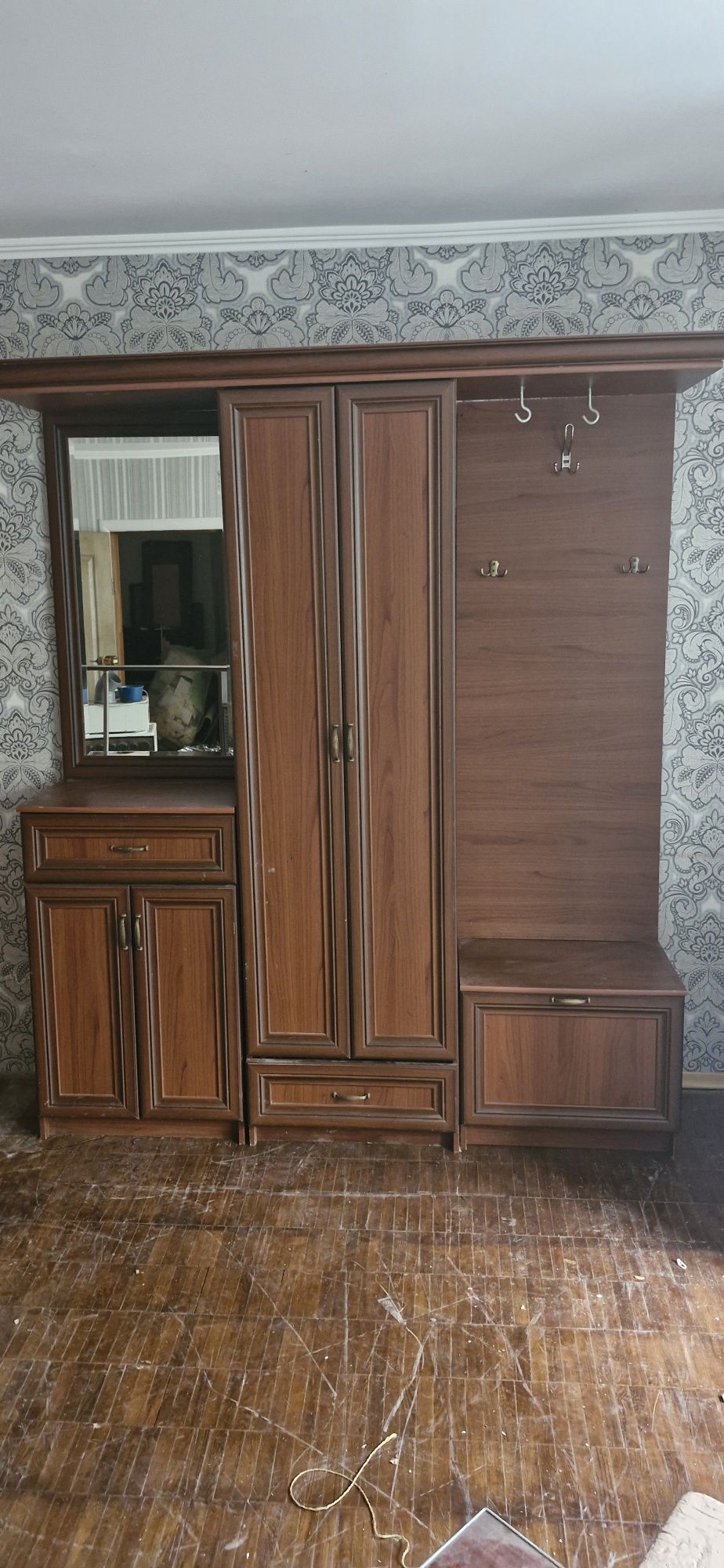 Прихожа гарний стан