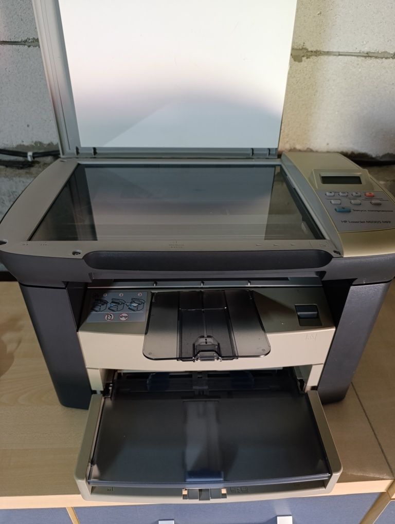 МФУ HP LaserJet M1005 MFP