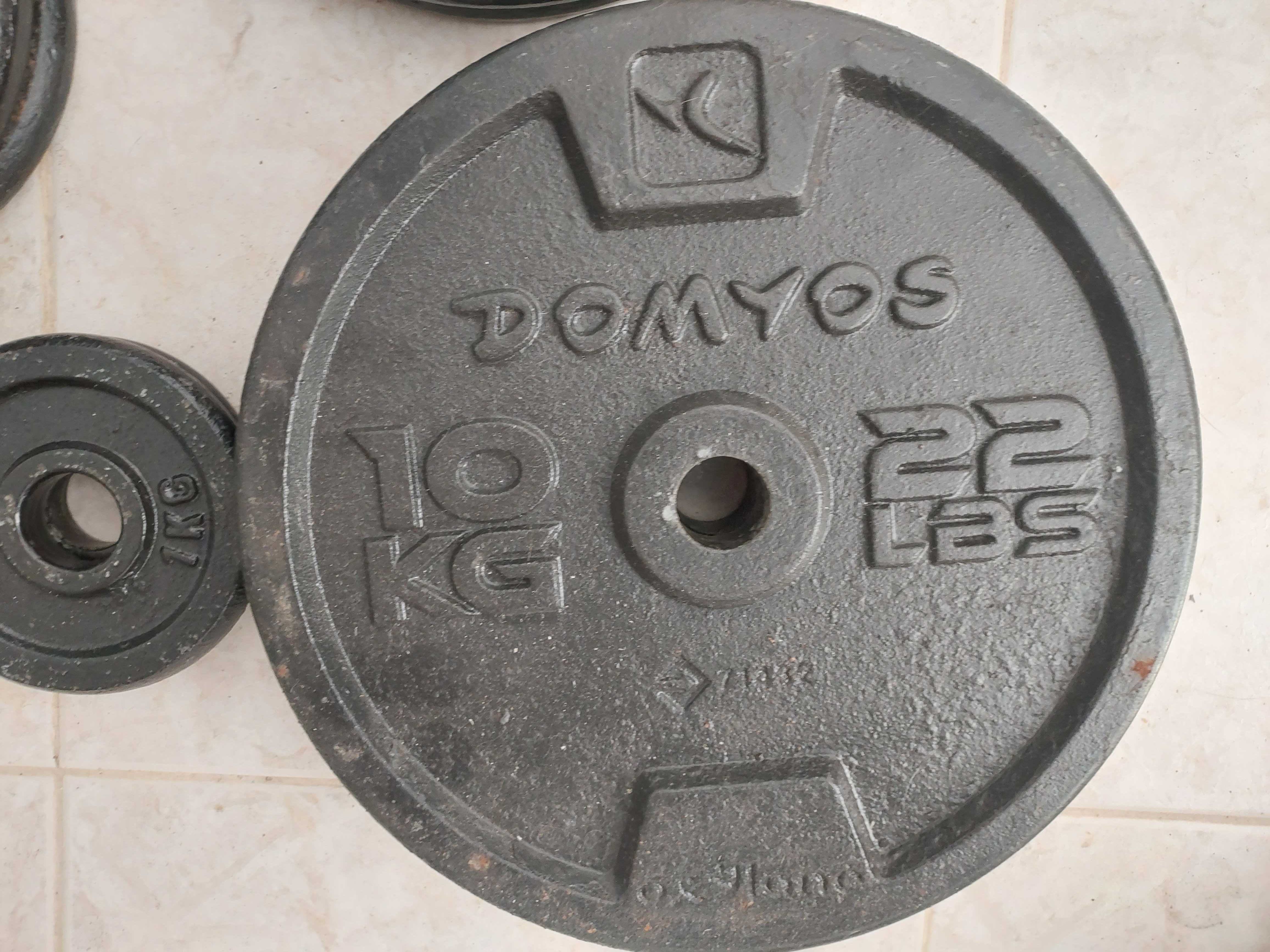 Vendo Discos de Musculação de vários pesos e tamanhos