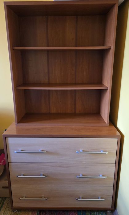 Meble (komoda, półki, szuflady)