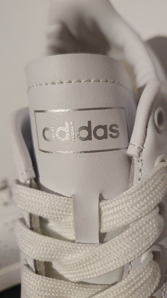 Sneakersy damskie sportowe Adidas Advantage rozmiar 38 wkładka 23.5 cm