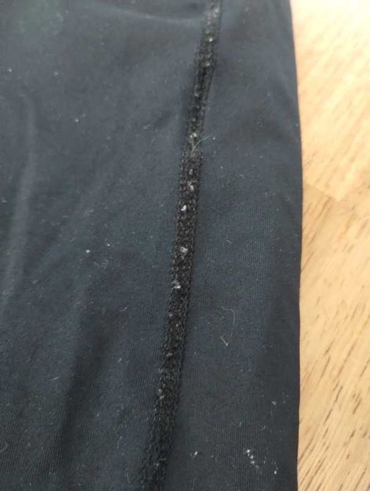 Czarne legginsy Mountain Warehouse śliskie bez dziur plam długie lycra