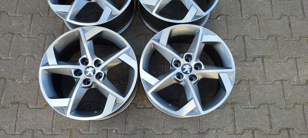 17 5x108 oryginalne 308 508  Peugeot  3008 oraz 5008