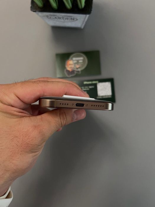 iPhone 16 Pro Max,256GB,Desert!!!Neverlock!Гарантия!Магазин!