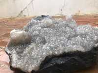 geodos quartzo do Brasil 150 kg