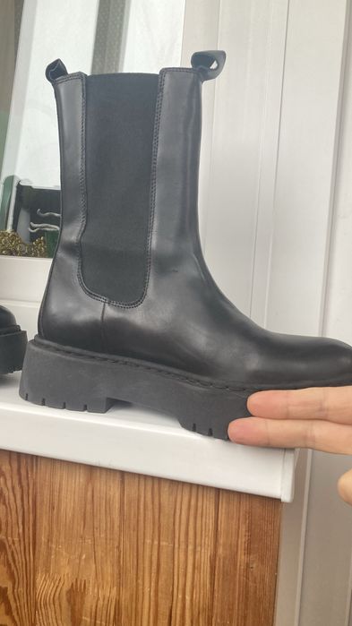 Челсі демісезонні шкіряні 41 р. Edited