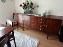 Conjunto de Sala - Mesa, Cadeiras e Aparador Madeira Mogno