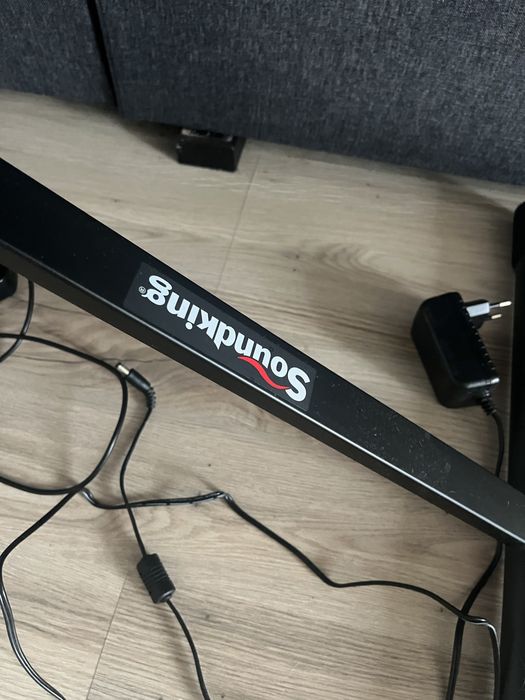 ! Топ ціна ! Цифрове піаніно ALESIS RECITAL PRO (+педаль, +підставка)