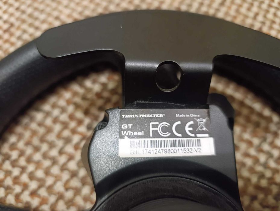 Баранка Thrustmaster T300