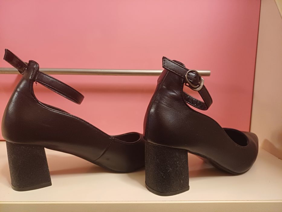 Туфлі 35 розміру