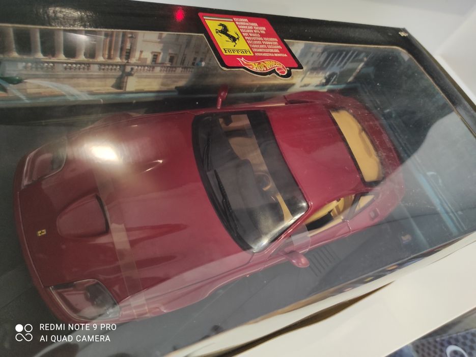 1:18 Ferrri 550 maranello hotwheels carro colecao